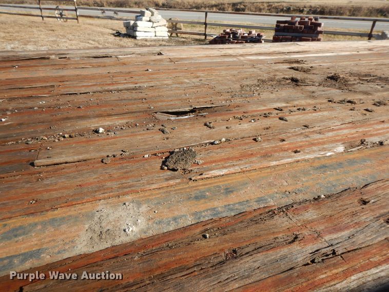 image for item GK9689 2003 SHBO STDK drop deck equipment trailer