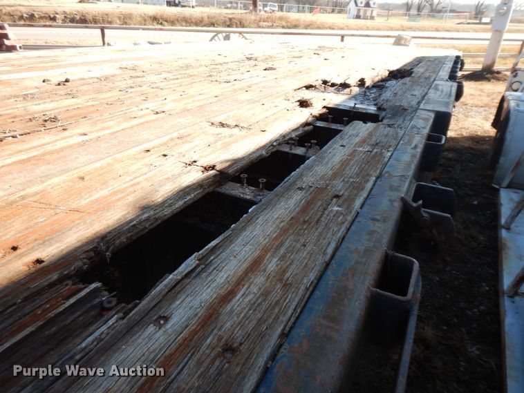 image for item GK9689 2003 SHBO STDK drop deck equipment trailer