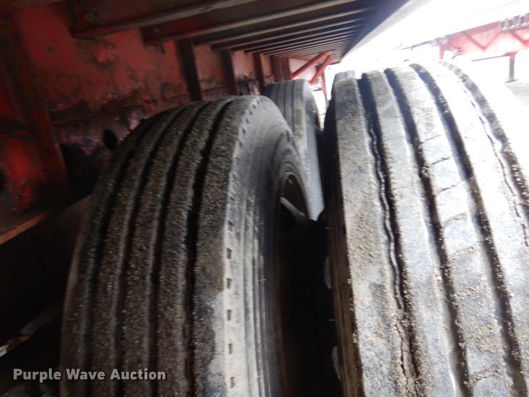 image for item HD9105 1995 Wilson CF-900 flatbed trailer