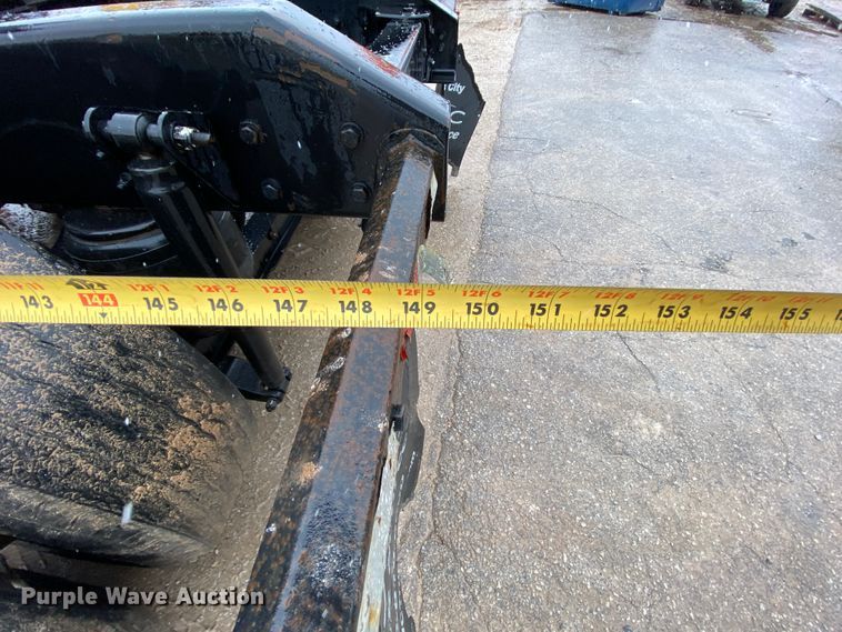 image for item HR9284 2012 Kenworth T700  semi truck