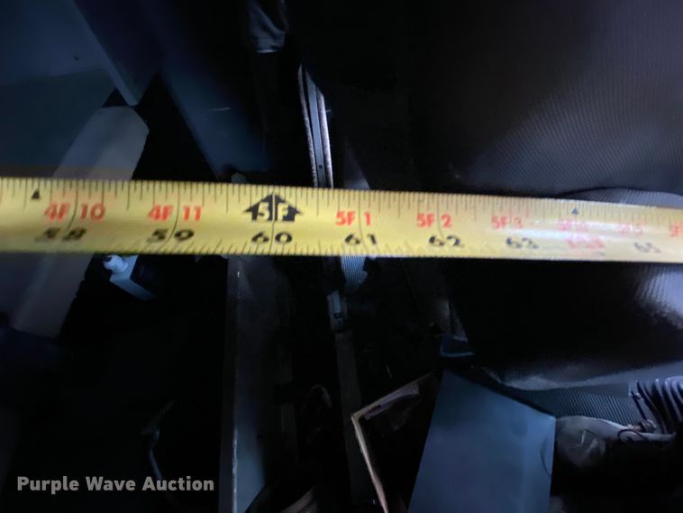 image for item HR9286 2013 Kenworth T660  semi truck