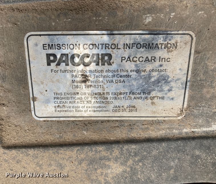 image for item HR9286 2013 Kenworth T660  semi truck