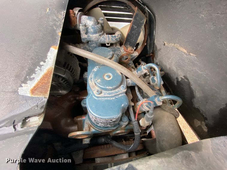 image for item HR9286 2013 Kenworth T660  semi truck