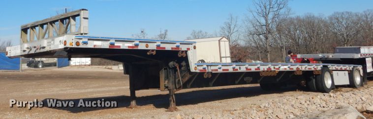 image for item HV9578 1993 Wilson CFD-900  drop deck trailer