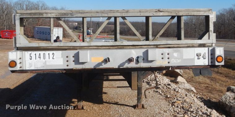 image for item HV9578 1993 Wilson CFD-900  drop deck trailer