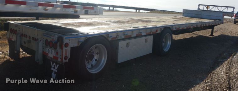 image for item HV9578 1993 Wilson CFD-900  drop deck trailer