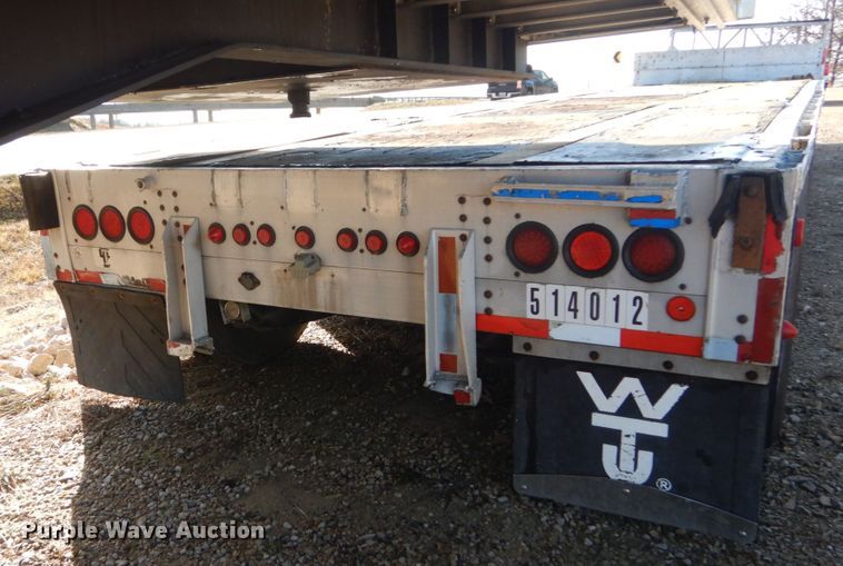 image for item HV9578 1993 Wilson CFD-900  drop deck trailer