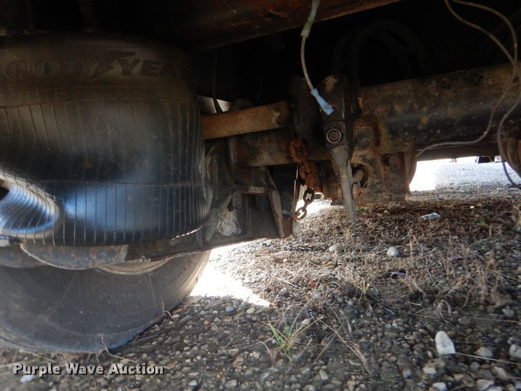 image for item HV9578 1993 Wilson CFD-900  drop deck trailer