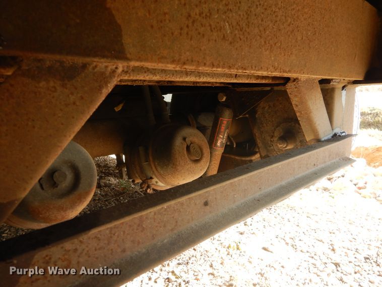 image for item HV9578 1993 Wilson CFD-900  drop deck trailer