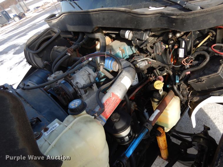 image for item HX9527 2007 International 4300  refrigerated truck