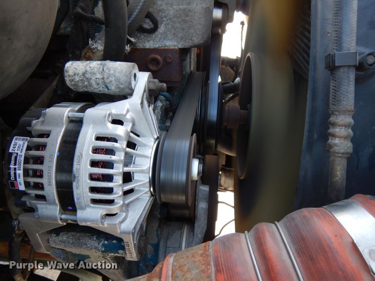 image for item HX9527 2007 International 4300  refrigerated truck