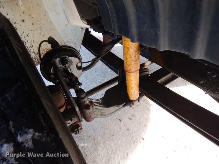 image for item HX9527 2007 International 4300  refrigerated truck