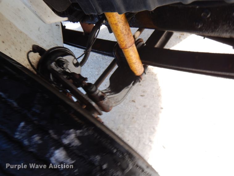 image for item HX9527 2007 International 4300  refrigerated truck