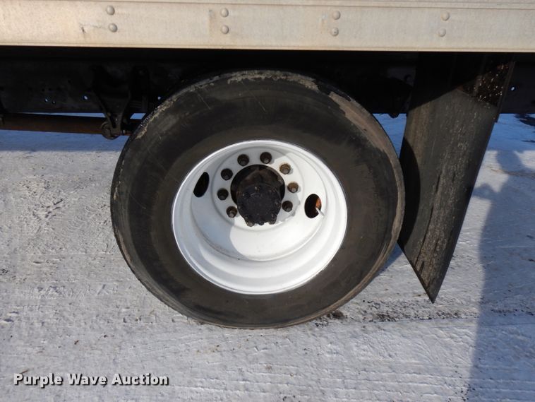 image for item HX9527 2007 International 4300  refrigerated truck