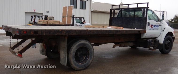 image for item HX9530 2000 Ford F650 dump flatbed truck