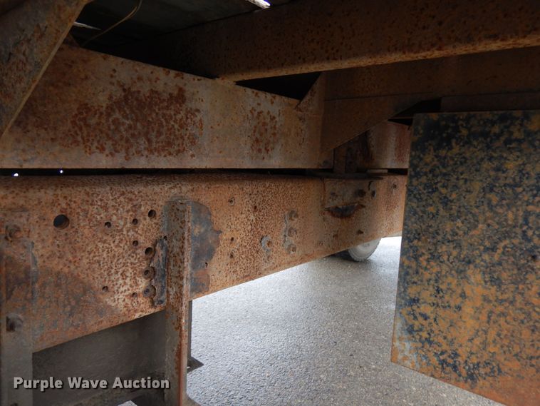 image for item HX9530 2000 Ford F650 dump flatbed truck