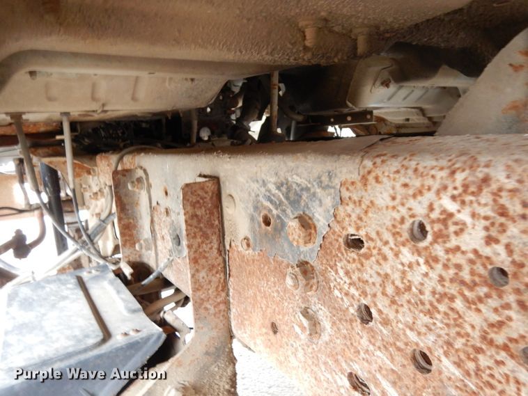 image for item HX9530 2000 Ford F650 dump flatbed truck