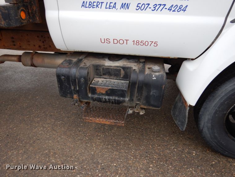 image for item HX9530 2000 Ford F650 dump flatbed truck