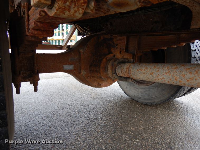 image for item HX9530 2000 Ford F650 dump flatbed truck