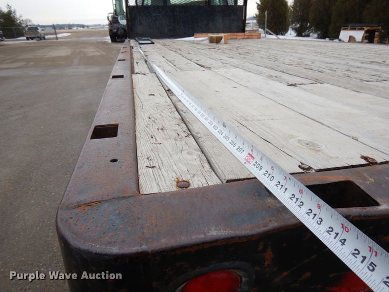 image for item HX9530 2000 Ford F650 dump flatbed truck