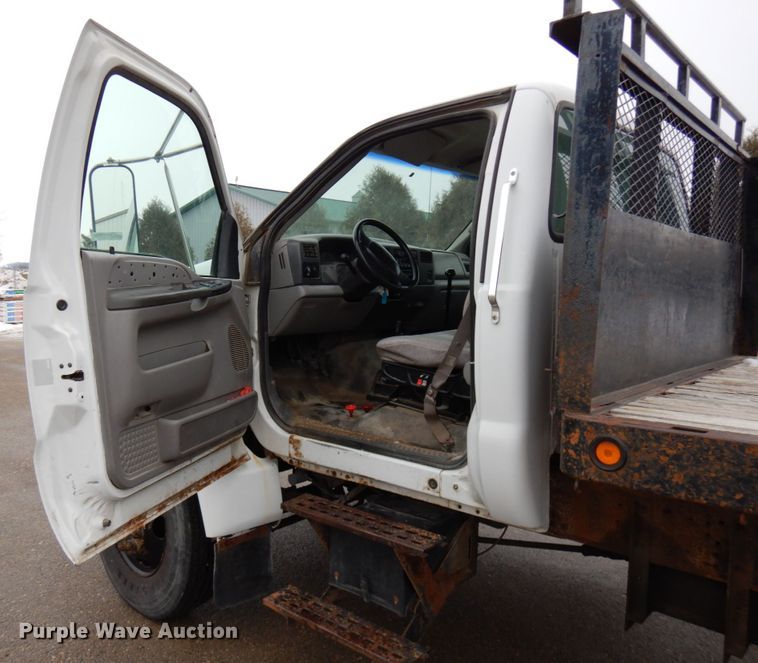 image for item HX9530 2000 Ford F650 dump flatbed truck