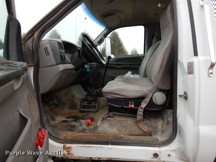 image for item HX9530 2000 Ford F650 dump flatbed truck