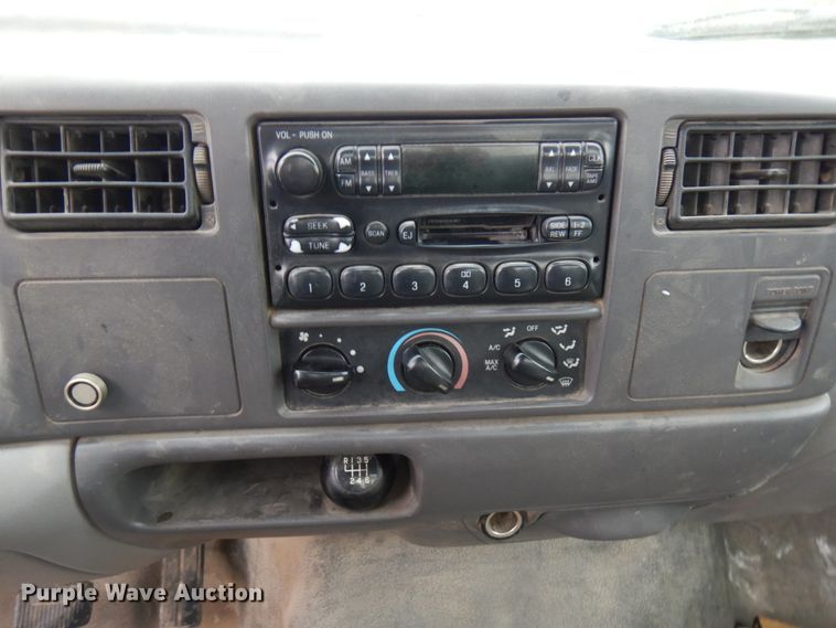 image for item HX9530 2000 Ford F650 dump flatbed truck