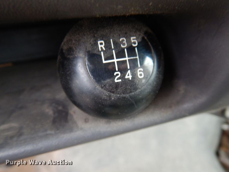 image for item HX9530 2000 Ford F650 dump flatbed truck