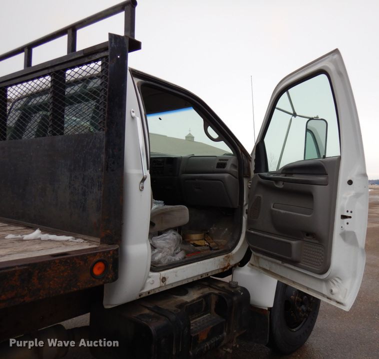 image for item HX9530 2000 Ford F650 dump flatbed truck