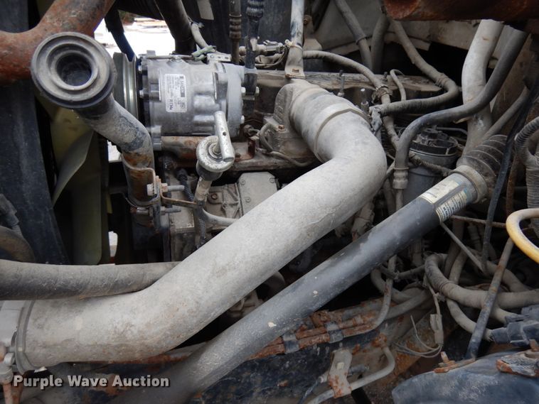 image for item HX9530 2000 Ford F650 dump flatbed truck