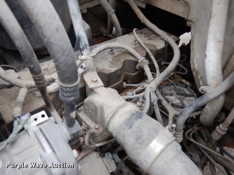 image for item HX9530 2000 Ford F650 dump flatbed truck