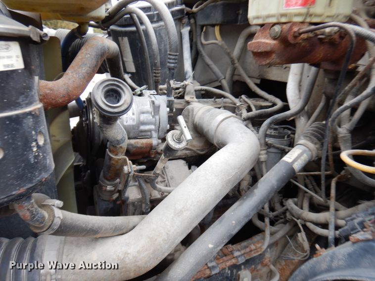 image for item HX9530 2000 Ford F650 dump flatbed truck