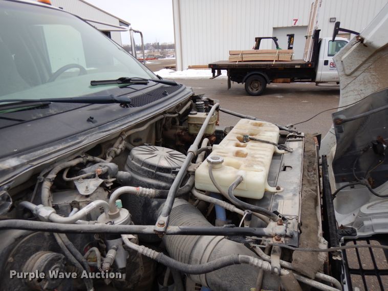 image for item HX9530 2000 Ford F650 dump flatbed truck