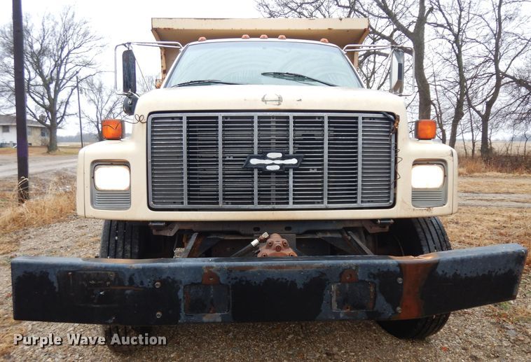 image for item IG9142 1999 Chevrolet C8500  dump truck