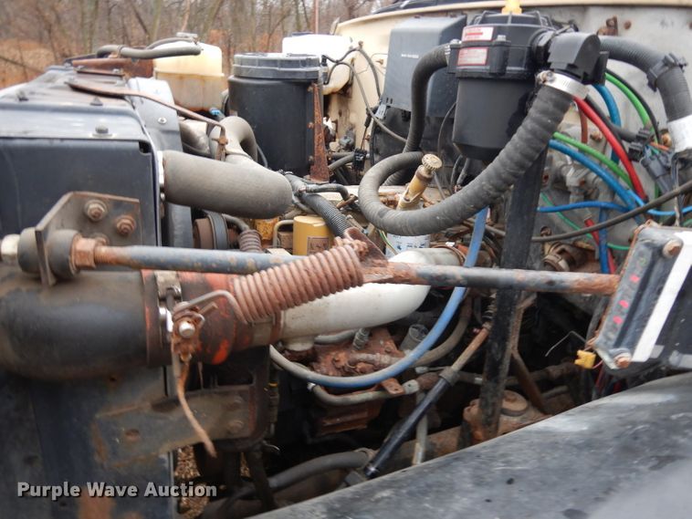 image for item IG9142 1999 Chevrolet C8500  dump truck