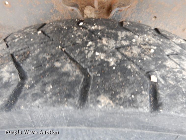 image for item IG9142 1999 Chevrolet C8500  dump truck