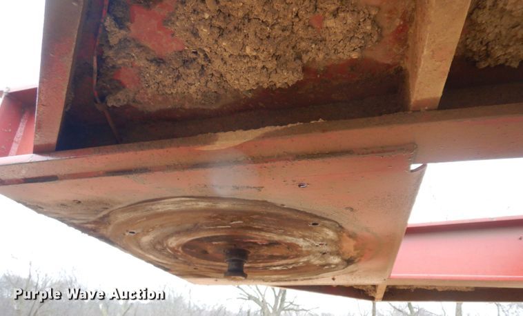 image for item IG9143 2004 Fontaine FLT-7-35HBT  equipment trailer