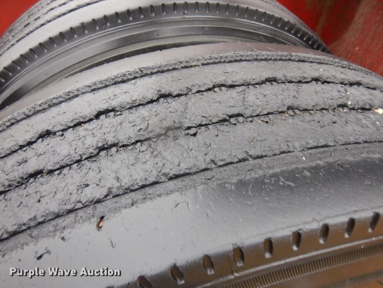 image for item IG9143 2004 Fontaine FLT-7-35HBT  equipment trailer