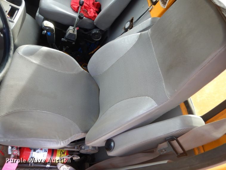 image for item DC8790 1998 Ford LTA9000  flatbed truck