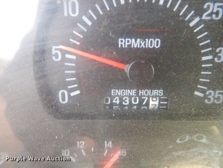 image for item DC8790 1998 Ford LTA9000  flatbed truck