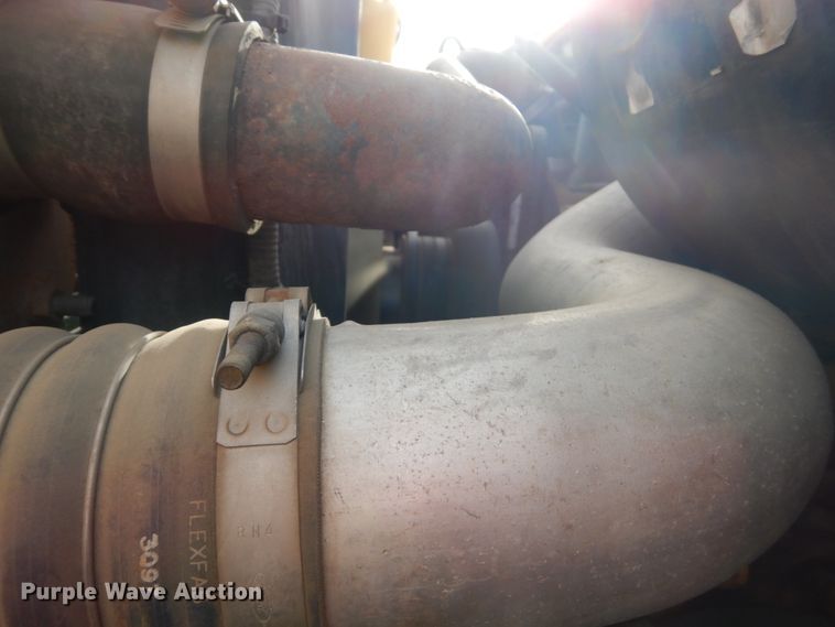 image for item DC8790 1998 Ford LTA9000  flatbed truck