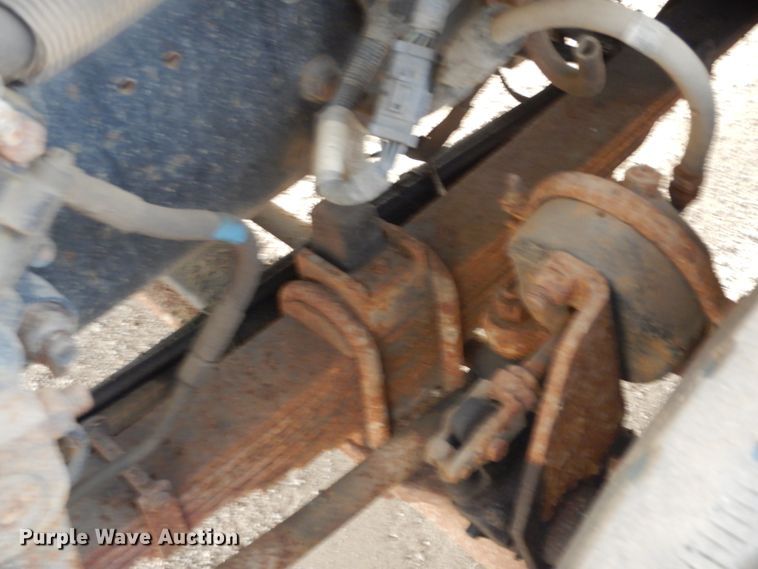 image for item DC8790 1998 Ford LTA9000  flatbed truck