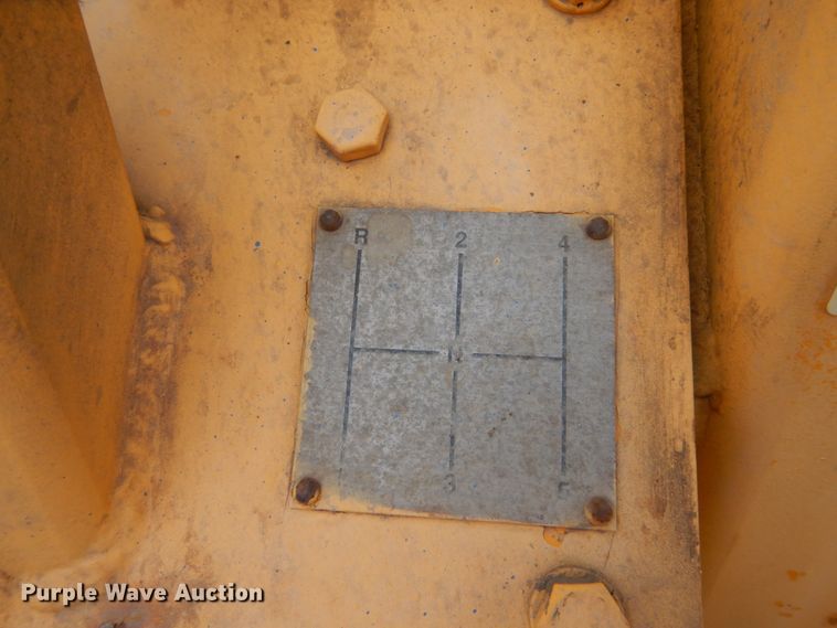 image for item DC8791 1993 Ford F700  drilling rig truck