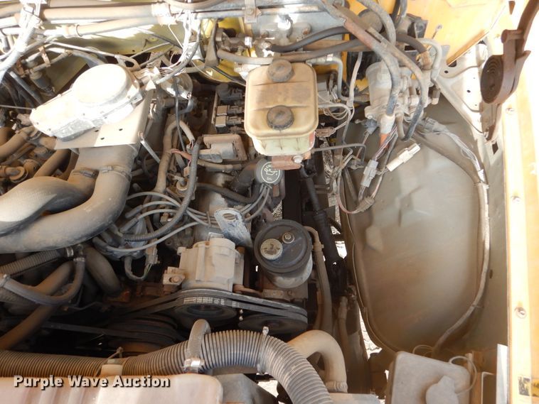 image for item DC8791 1993 Ford F700  drilling rig truck