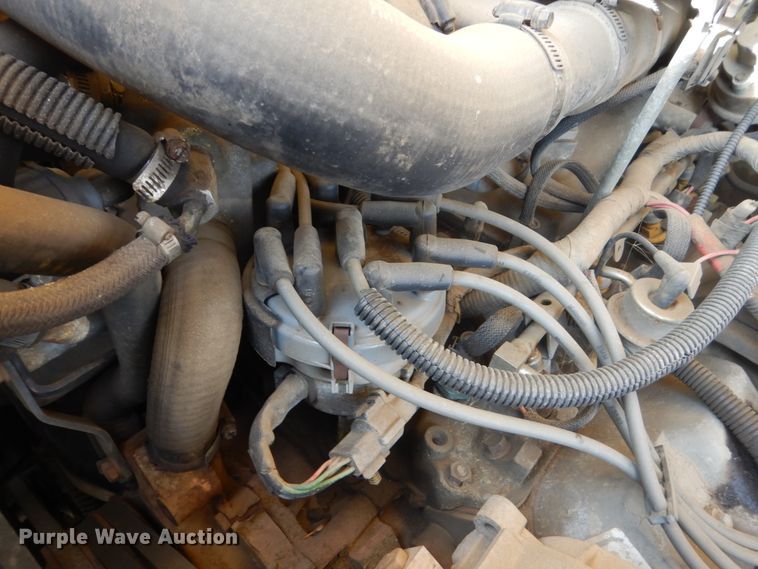 image for item DC8791 1993 Ford F700  drilling rig truck