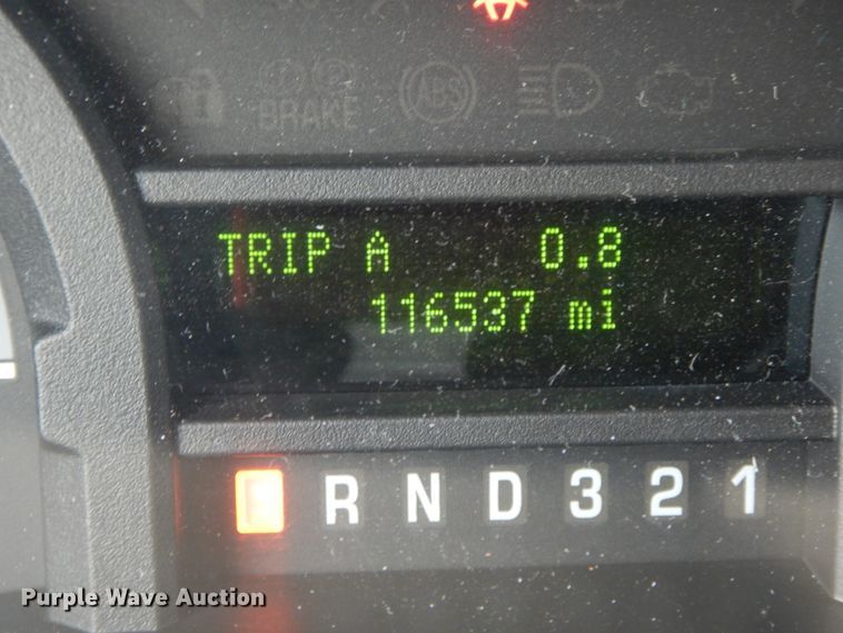 image for item DF3247 2010 Ford E350 Super Duty  ambulance