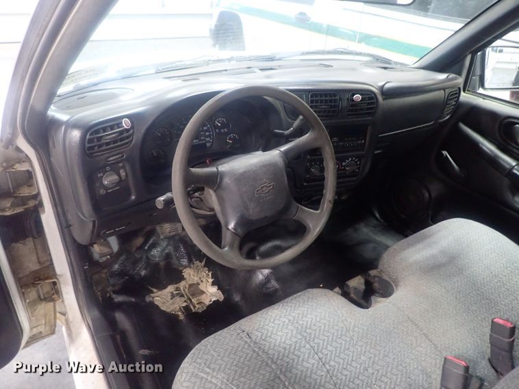 image for item DG2968 1999 Chevrolet S10  pickup truck