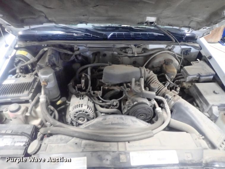 image for item DG2968 1999 Chevrolet S10  pickup truck