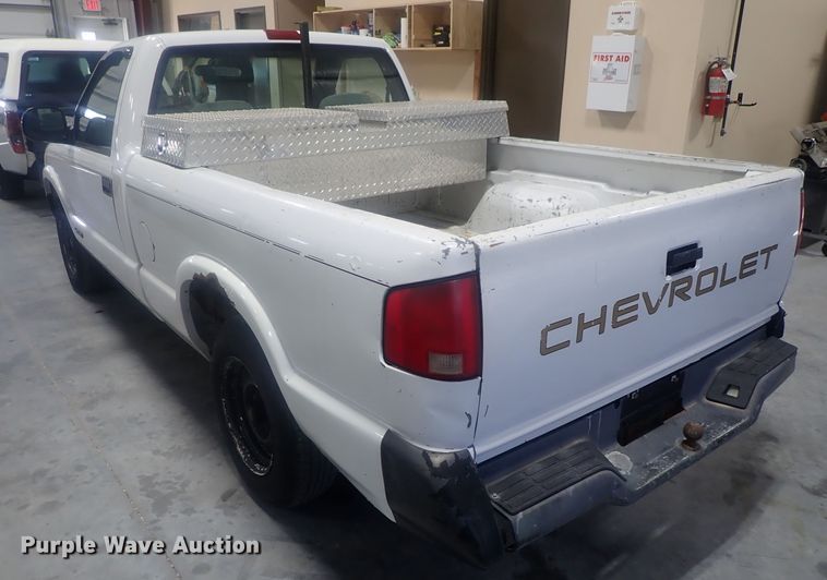 image for item DG2970 1994 Chevrolet S10  pickup truck