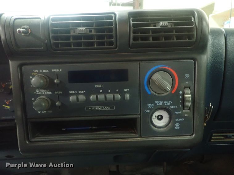 image for item DG2970 1994 Chevrolet S10  pickup truck